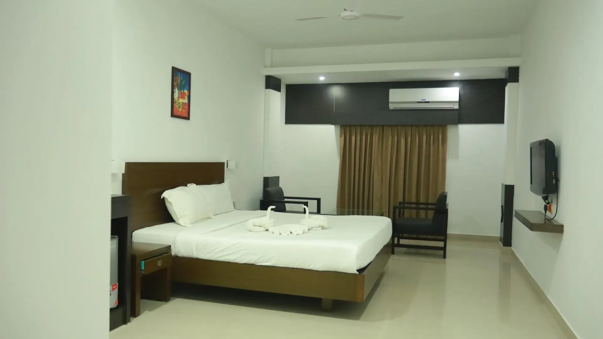 Finch Hotel Erattupetta 3*,  India