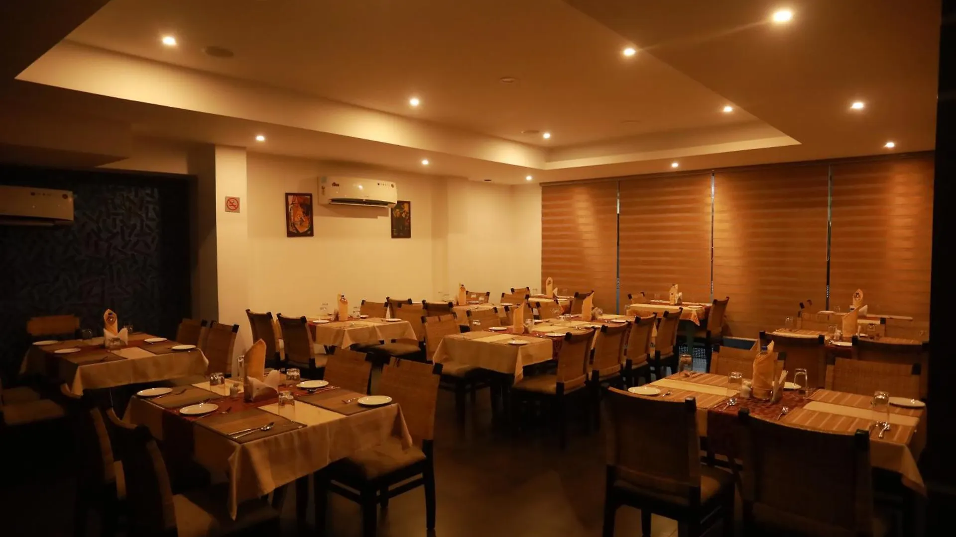 Finch Hotel Erattupetta