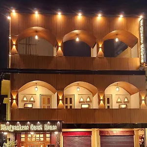 *** Hotel Bhagyashree 2 Km To Vishwanath Temple, Ganga Ghat Parking Available India