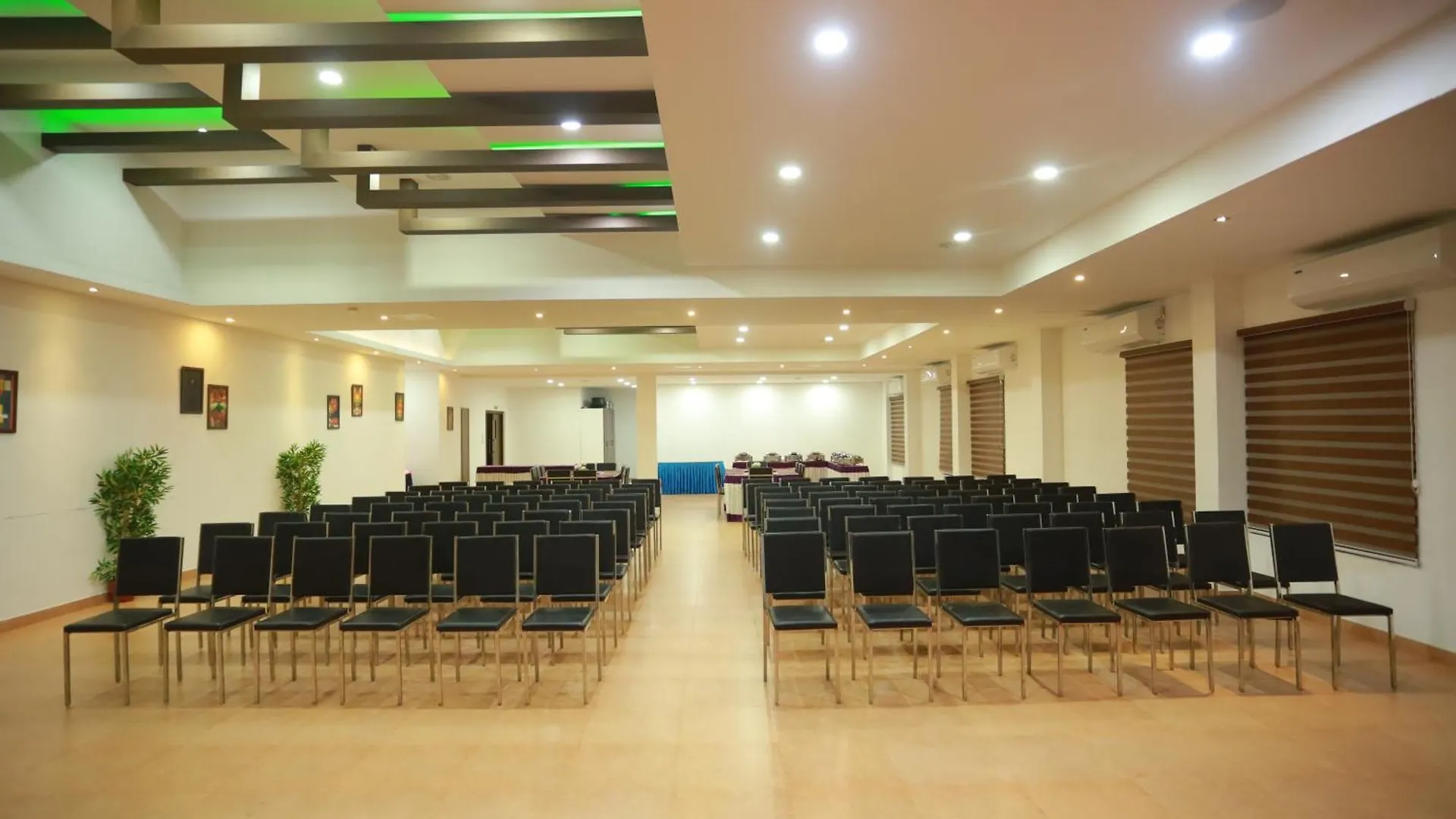 Finch Hotel Erattupetta